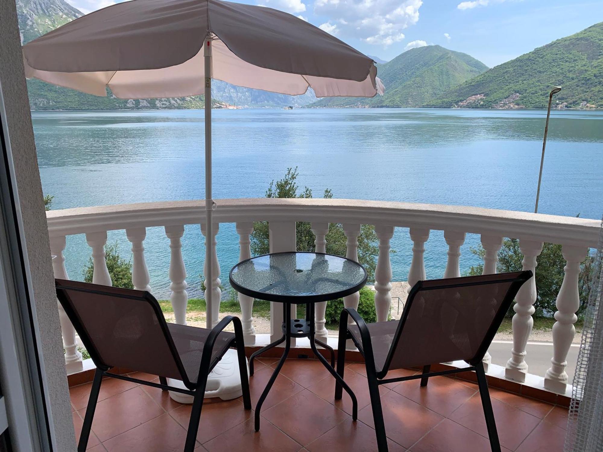 Apartments Villa Radonic ドンジ・モリンジ エクステリア 写真