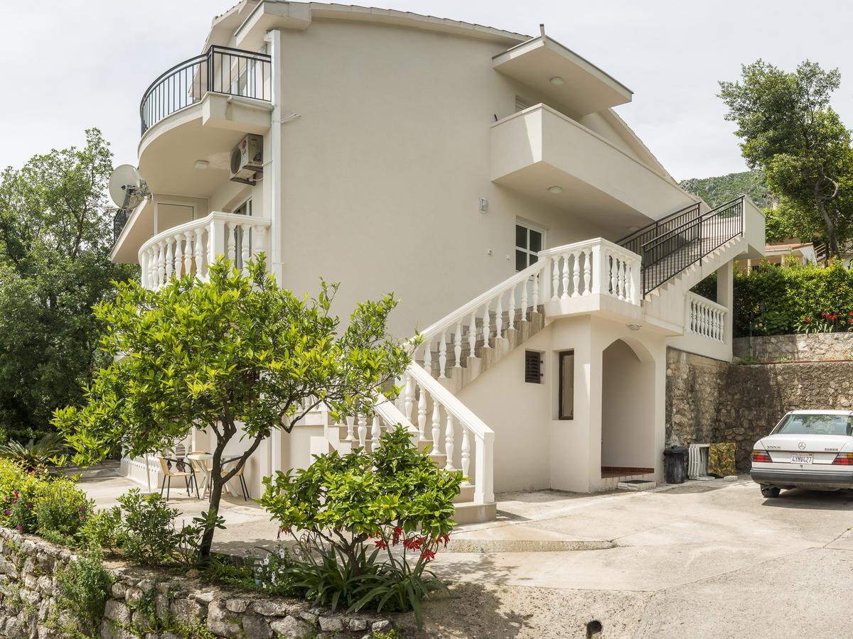 Apartments Villa Radonic ドンジ・モリンジ エクステリア 写真