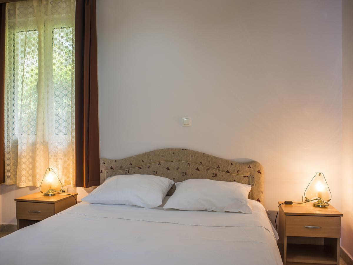 Apartments Villa Radonic ドンジ・モリンジ エクステリア 写真